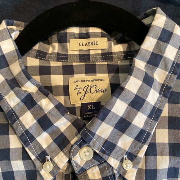 J. Crew patterned short sleeve button down! - Picture 3 of 3
